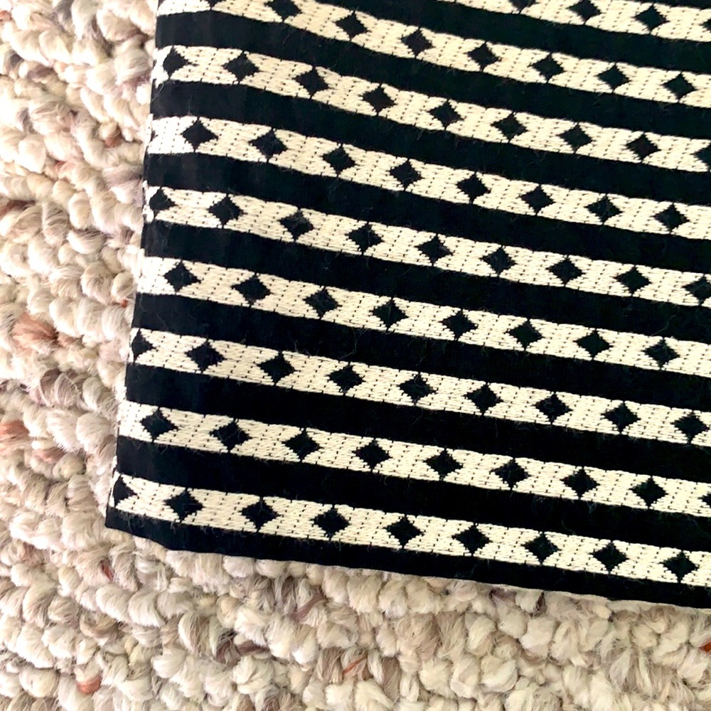 NWOT Pencil Skirt with Pockets - Picture 2 of 8